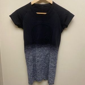 Lululemon swiftly tee size 6